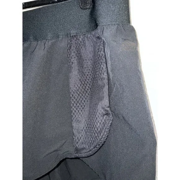 ADIDAS Women’s Running Shorts Unlined Black NWOTS New Large Y1 - Picture 3 of 6